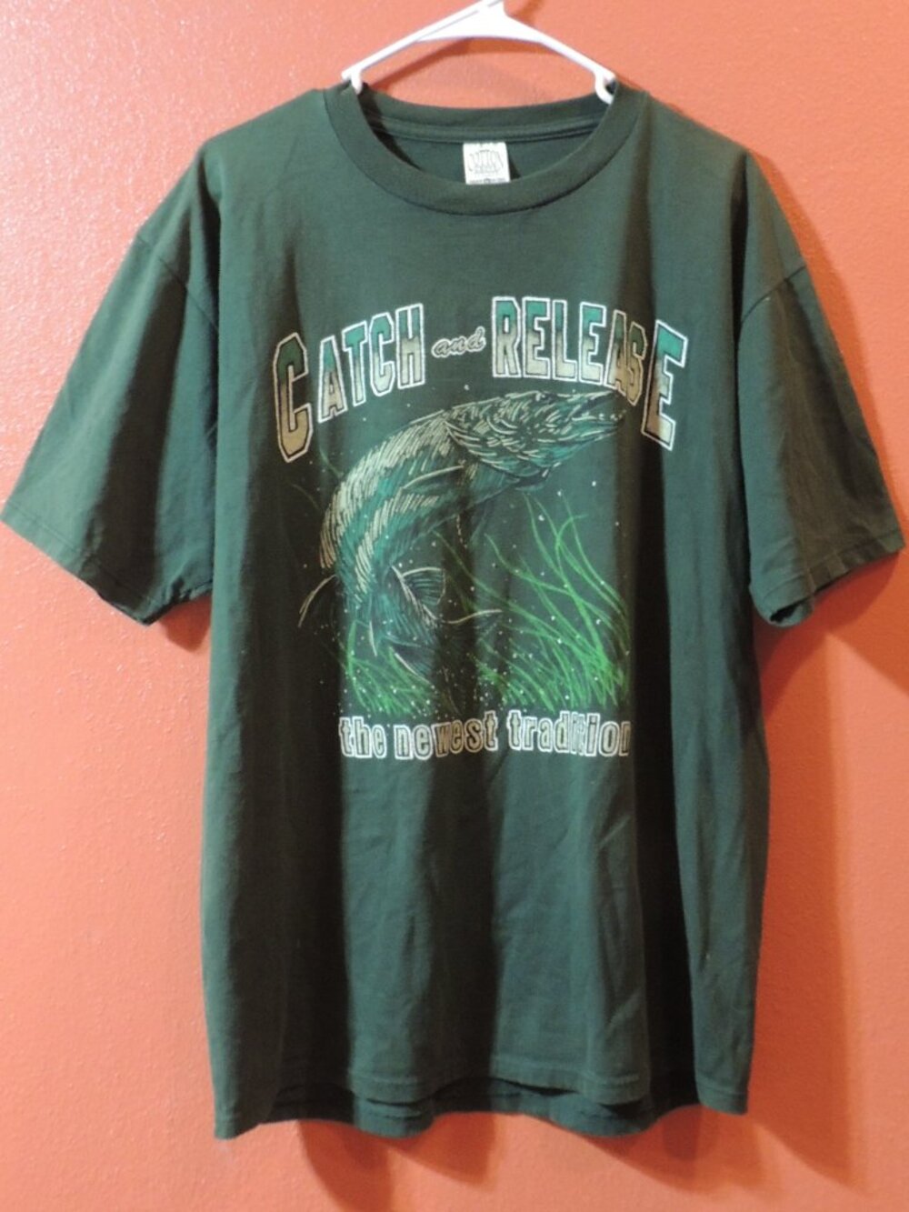 Muskie Fish Shirt Cotton Grove 1991 Men X Large Green White Outdoor USA Shirt